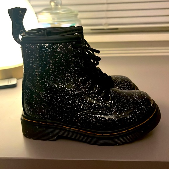TODDLER DR MARTENS GLITTER LACE UP BOOTS SIZE 7 US - Picture 4 of 4